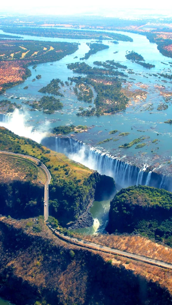 Wodospady Wiktorii na granizy Zimbabwe i Zambii