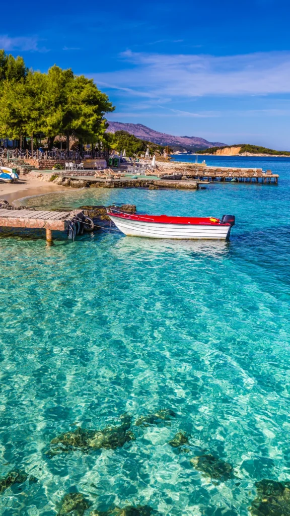 Rajskie plaże wyspy Ksamil, Albania